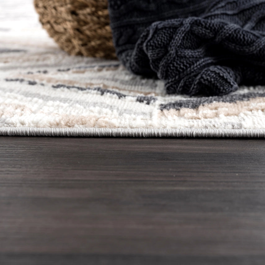 Contemporary Geometric Grey Diamond Rug