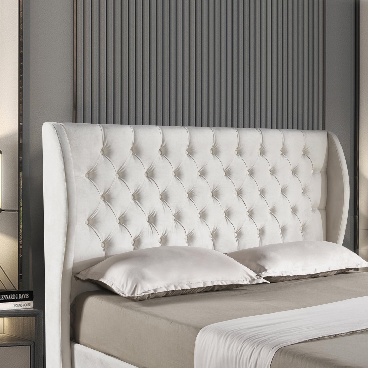 Queen Size Chesterfield Tufted Bed