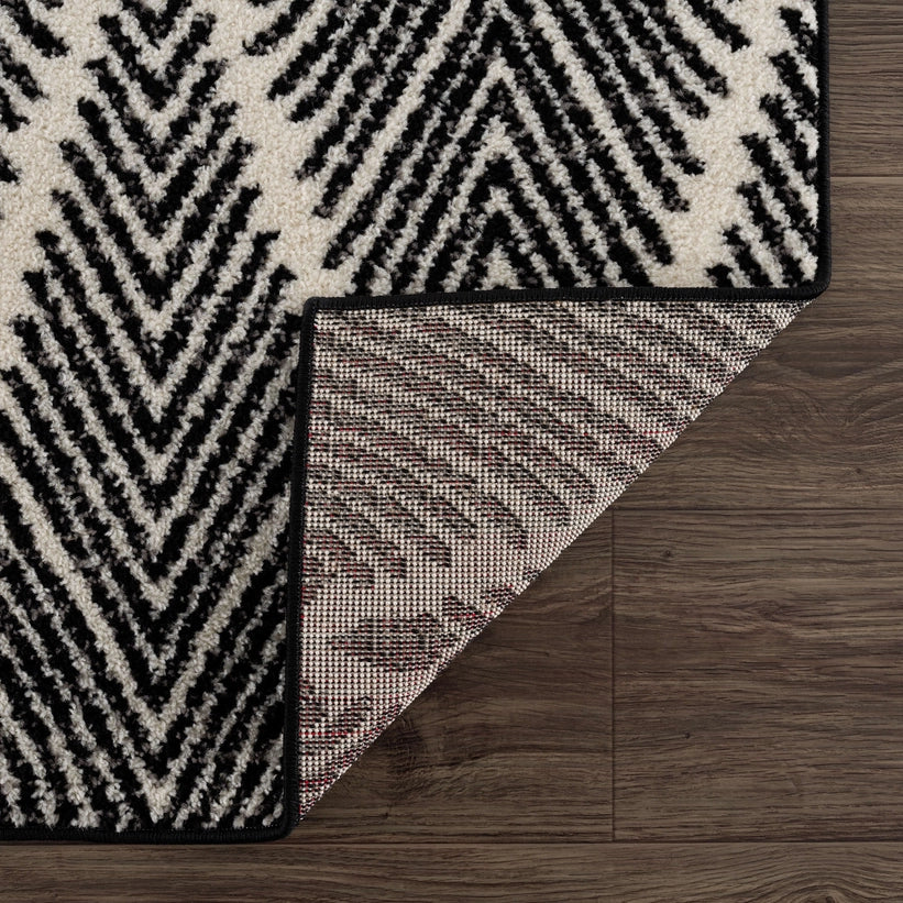Black Diamond Pattern Area Rug