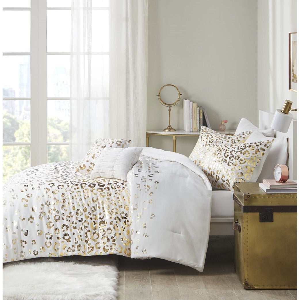 Lillie Metallic Animal Printed Comforter Set