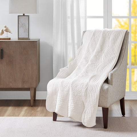 Tuscany Oversized Quilted Throw with Scalloped Edges